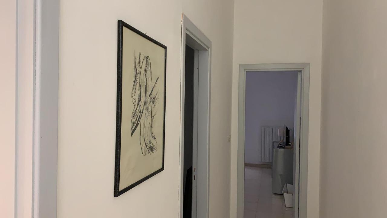 Apartment City Center Eighty-Five Бари Екстериор снимка