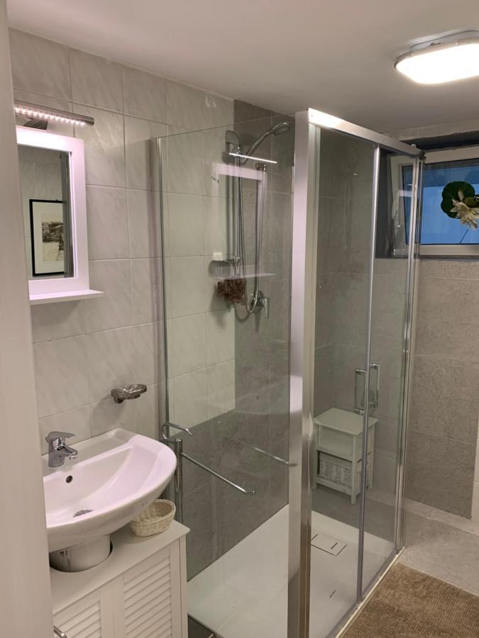 Apartment City Center Eighty-Five Бари Екстериор снимка