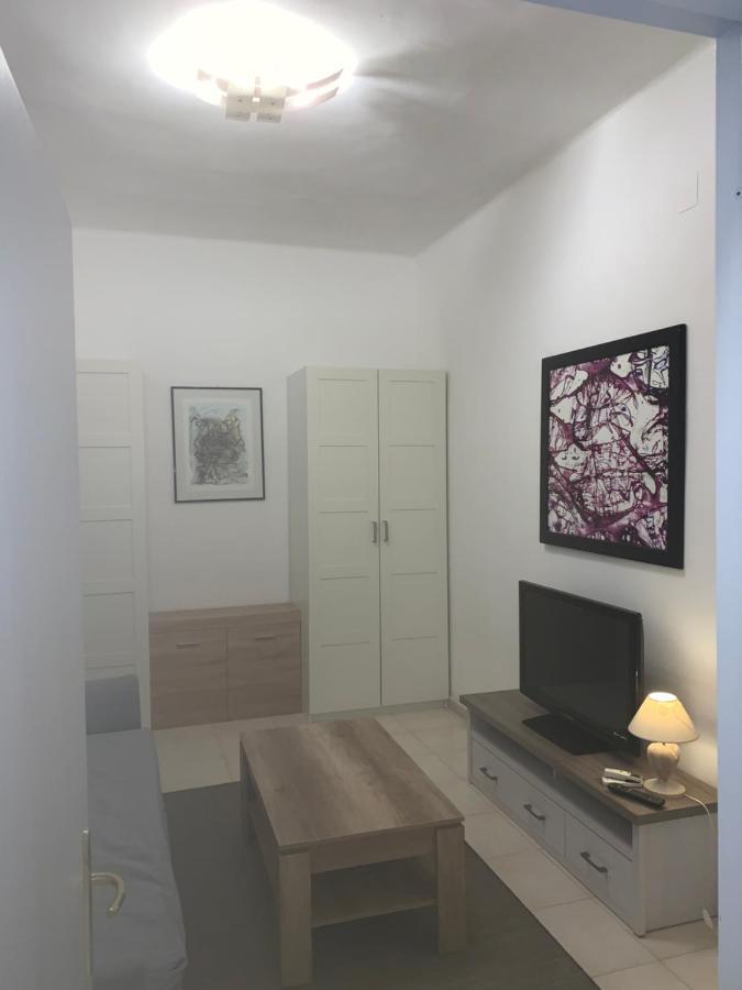 Apartment City Center Eighty-Five Бари Екстериор снимка