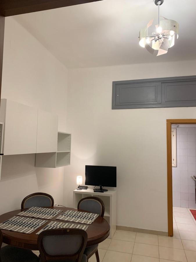 Apartment City Center Eighty-Five Бари Екстериор снимка